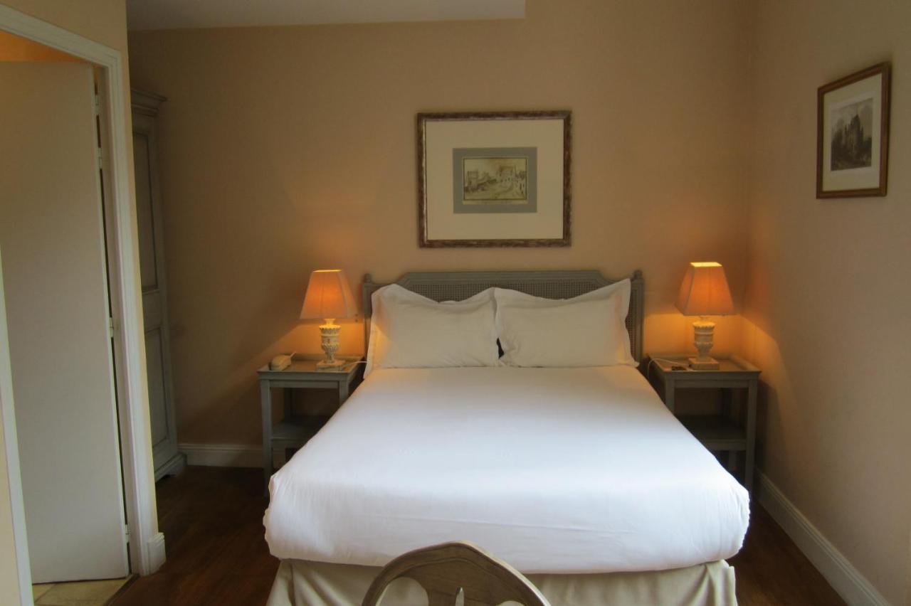 Chateau De Lazenay - Hoteliere Hotel